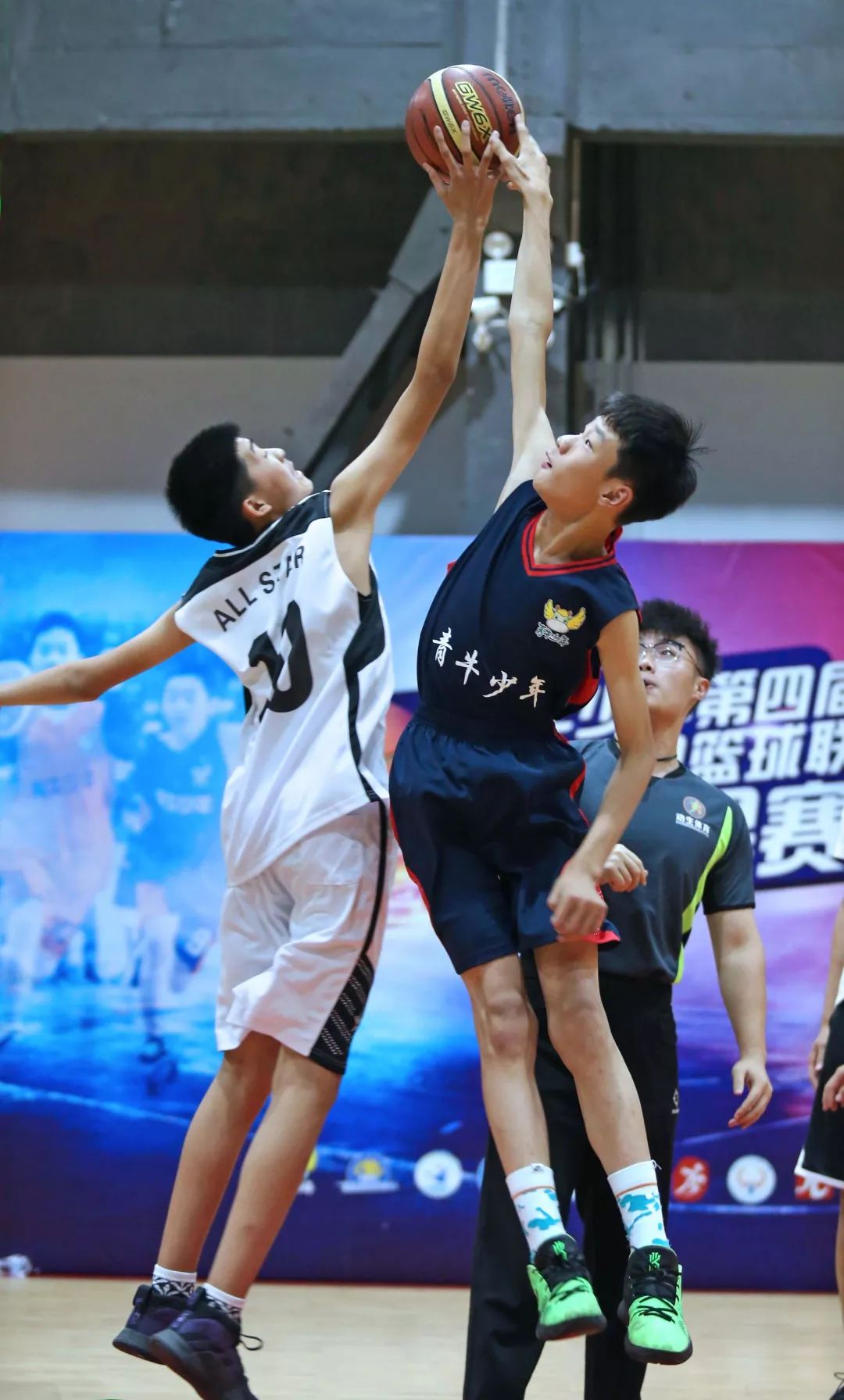 开云官方-前尤文图斯中场尤戈维奇在接受采访时